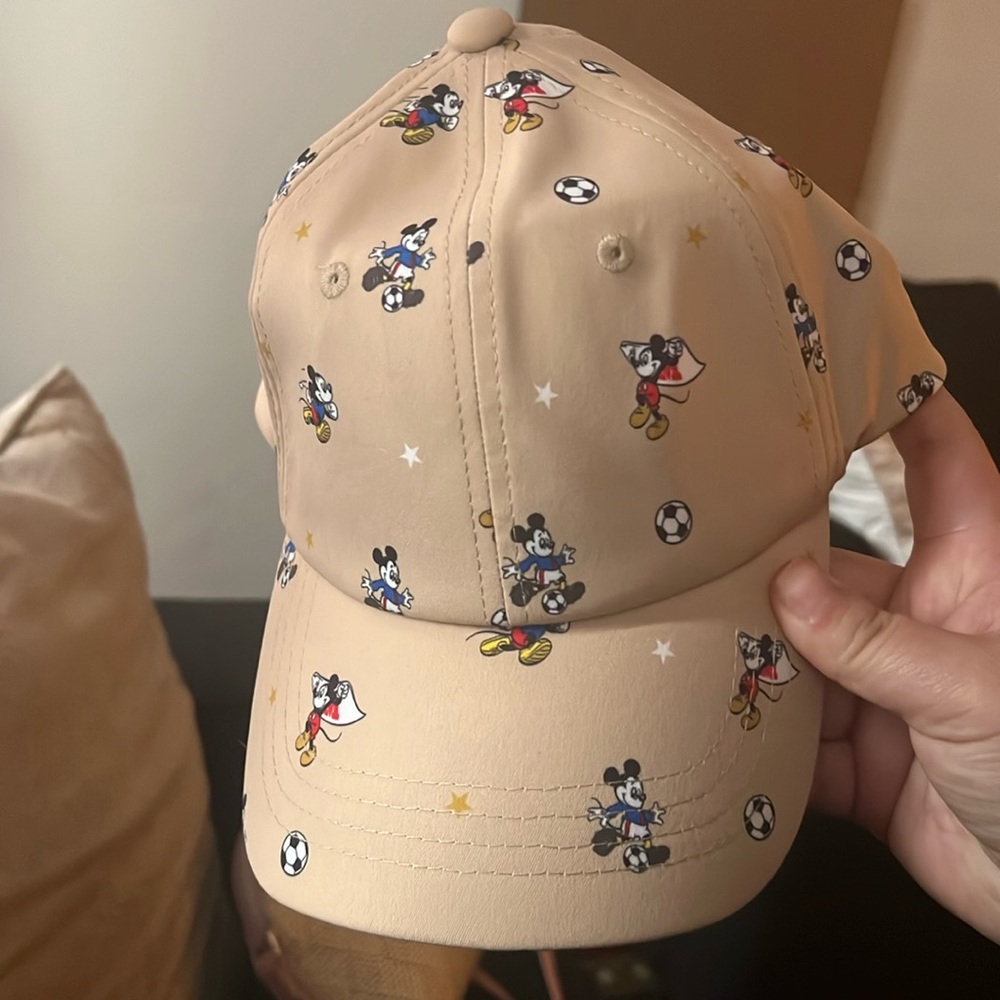 Miniso life mickey mouse adjustable hat